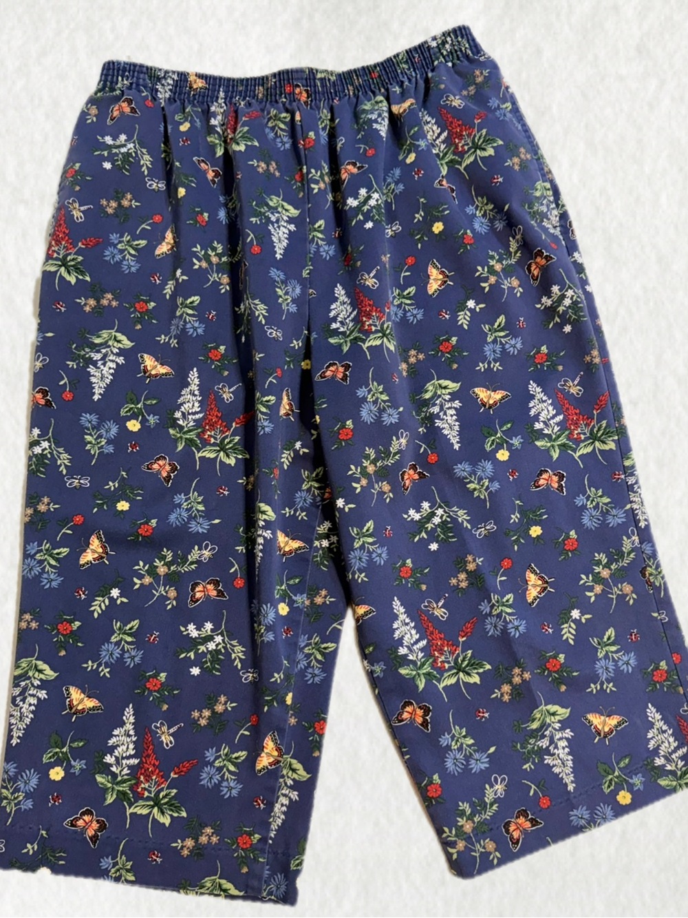 VINTAGE woodland cropped pants butterfly dragonfly botanical flower moth capri